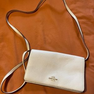 COACH OFF WHITE LEATHER SATCHEL